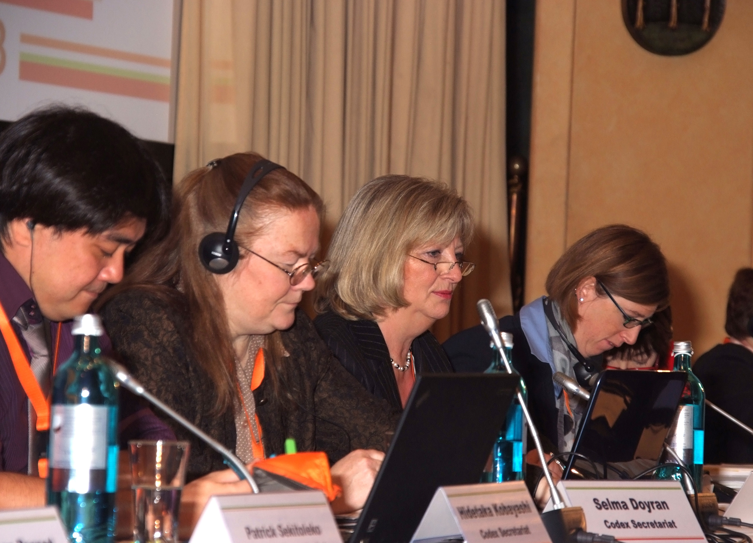 PIA NOBLE, DIRECTORA COMITE CODEX ALIMENTARIO 3.jpg
